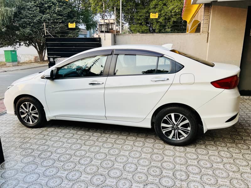 Honda City Aspire 2022 4