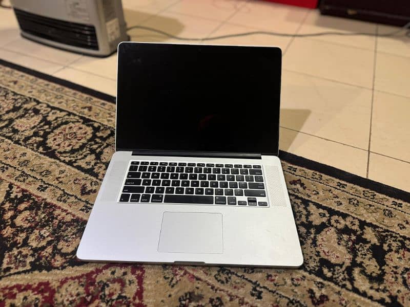 MacBook Pro [15" Retina, Late 2013] 0