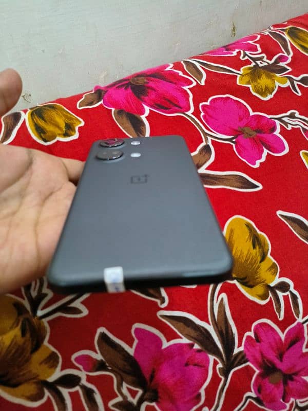 Latest one plus Ace 2V,5g,pta,16/256,with original charger , 6