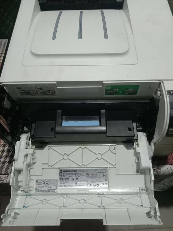 Printer Lazer Jet CP1525nw color 2