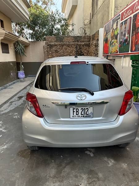 Toyota Vitz 2015 1