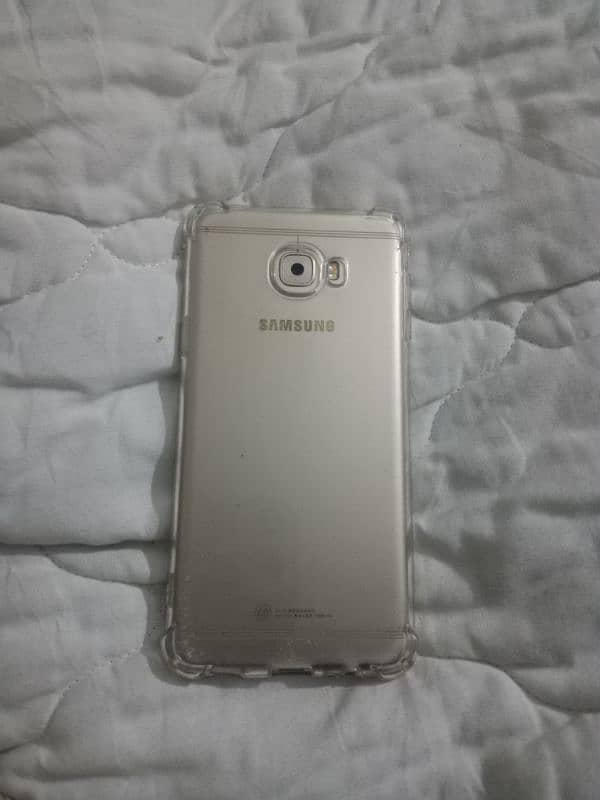 Samsung c7 pro zabardast condition one hand usde 3