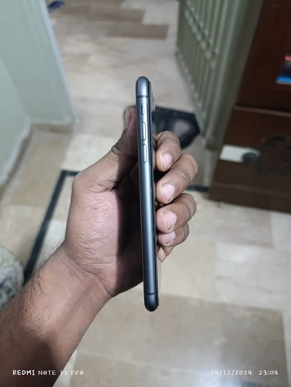 I phone 11 non pta Jv64Gb Urgent sell 5