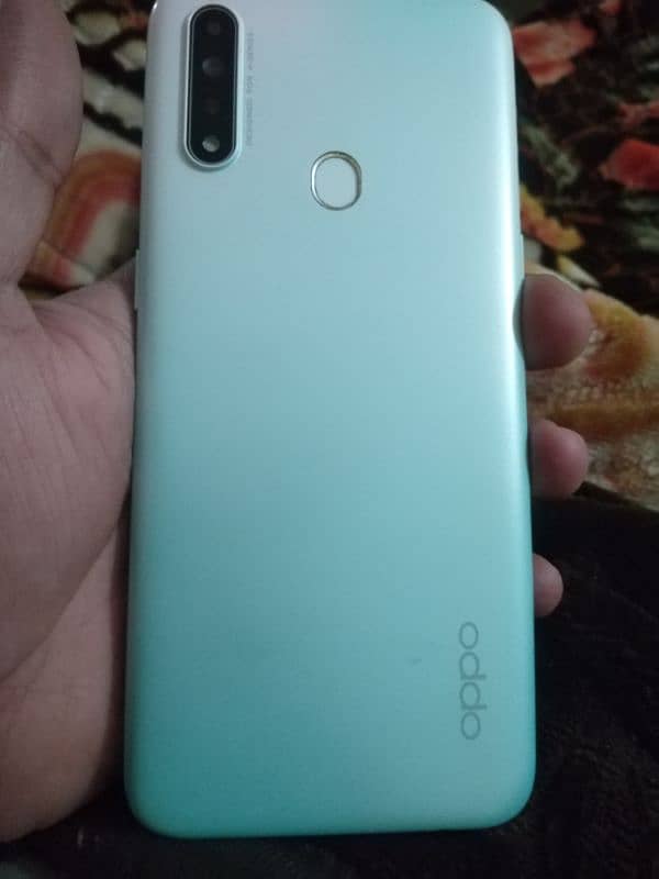 Oppo A31 3