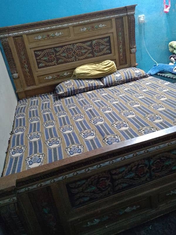 bed set (solid wood) with dressing and showcase 0