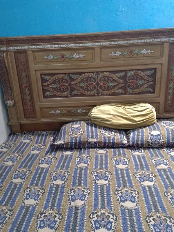 bed set (solid wood) with dressing and showcase 2