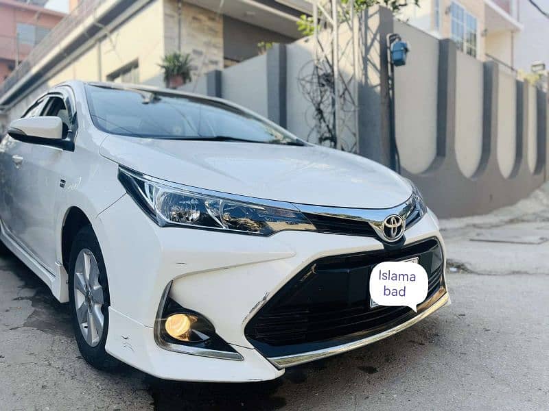 Toyota Corolla Altis 2017 4