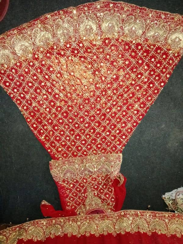 bridal lehnga 0