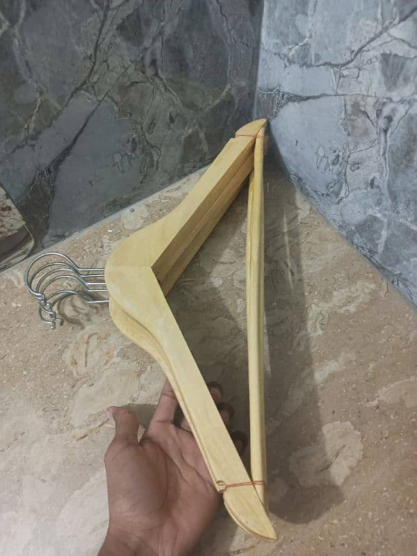 Wooden hangers 3