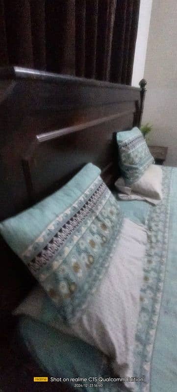 Dressing side table and double bed with mattress for sale 2