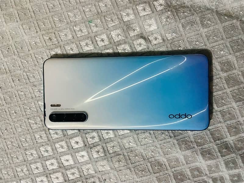 oppo f15 (27000) 1