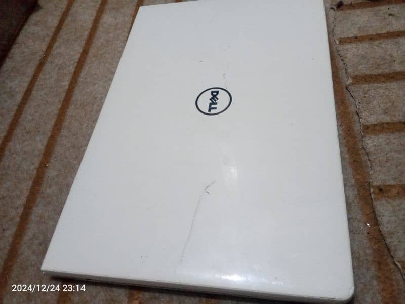 laptop i5 5th generation 4 Ram 512 HDD 1