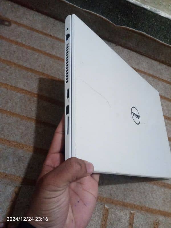 laptop i5 5th generation 4 Ram 512 HDD 3