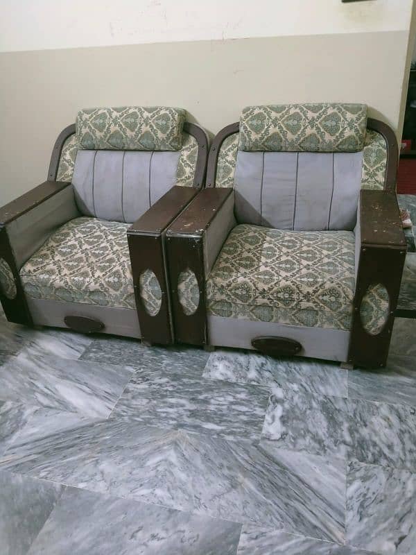 5 seater sofa sale only serious people contact me 1