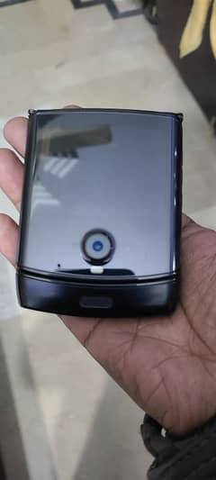 Motorola razr flip condition 10by 10 hai 6/128