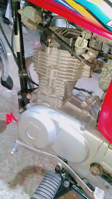 Honda 125 Like new condition model 2017/2018 urgent sale 4