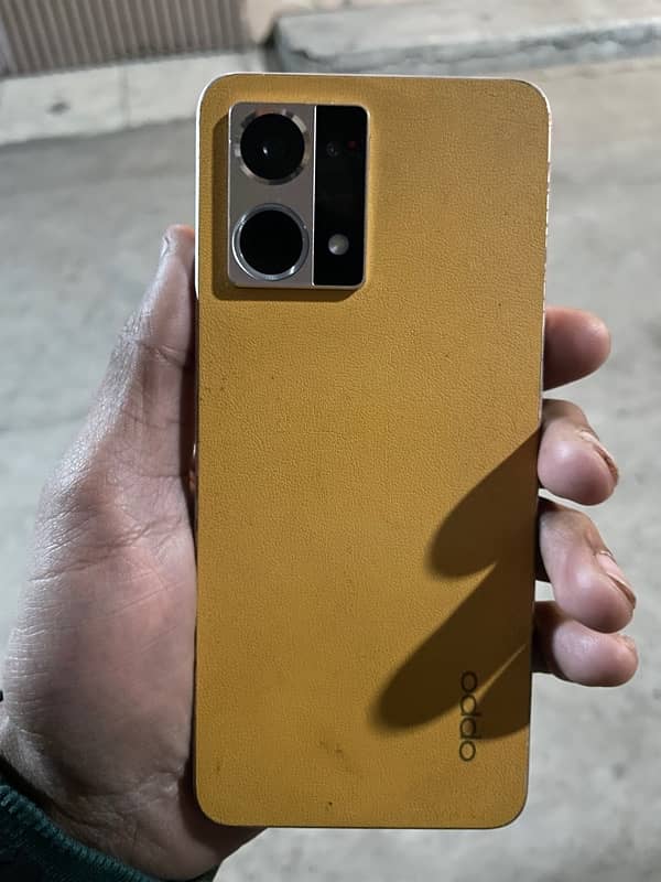 Oppo F21 Pro, orange color in good condition 3