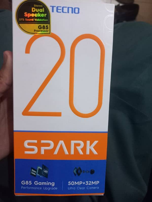 Tecno spark 20 8/256 3