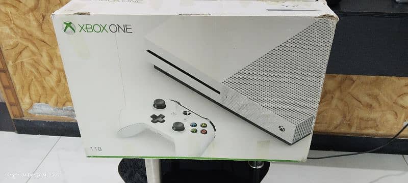 X BOX ONE S 6