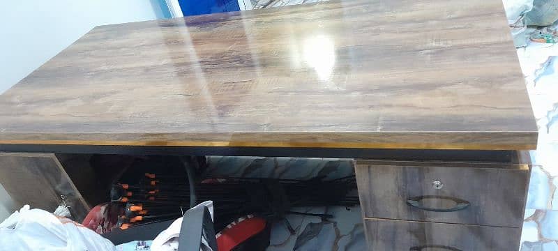 New Executive Table for sale 1