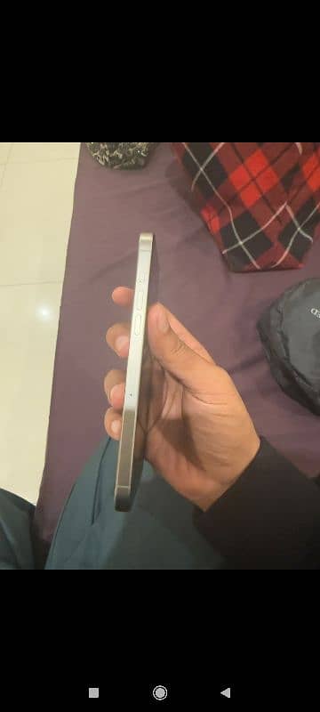 i phone 15 pro max 256gb natural titanium colour 1