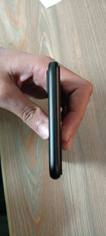 iphone 7 PLUS - low price, Excellent condition,Great battery health 4