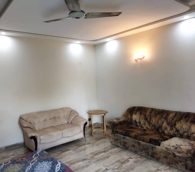 01 Bed and 1 Washroom Avaible For Rent DHA Phase 2 Q-Block Lahore 0