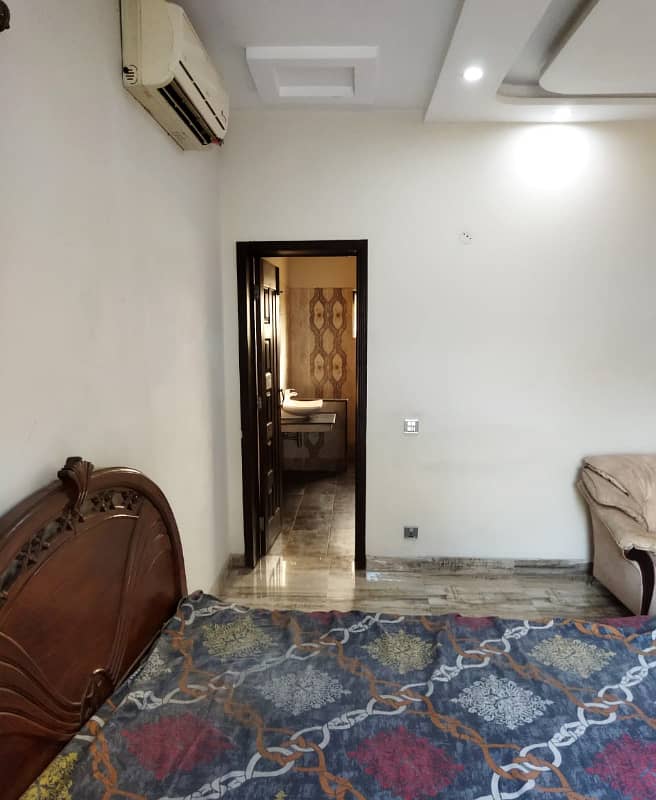 01 Bed and 1 Washroom Avaible For Rent DHA Phase 2 Q-Block Lahore 4