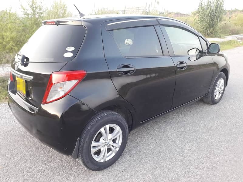 Toyota Vitz 2013/2017 16