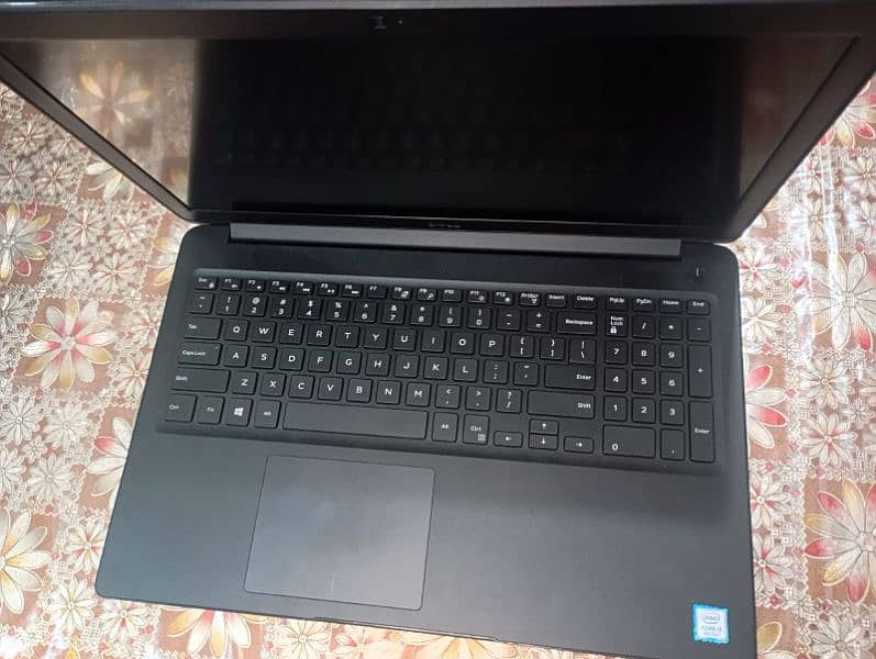 Dell 3400 i5 8th gen 8/256 0