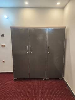 brand new 3 door wardrobe for sale