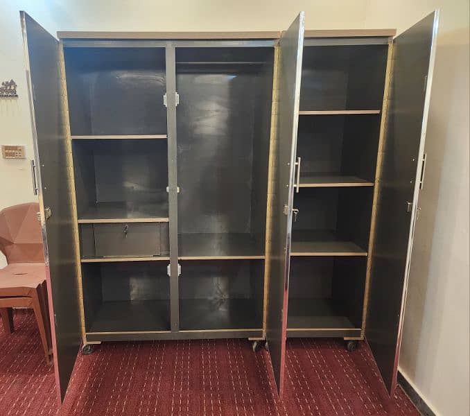 brand new 3 door wardrobe for sale 1