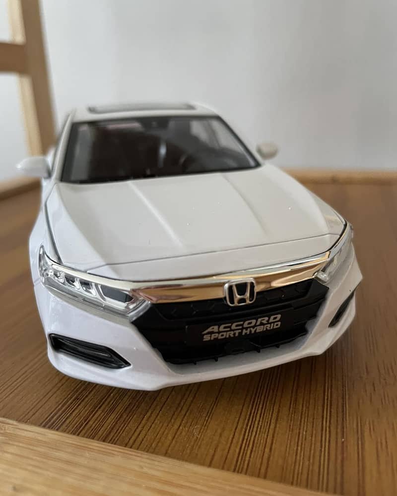 Honda Accord  Hybrid Sport car 1/24 Scale Diecast model car 6