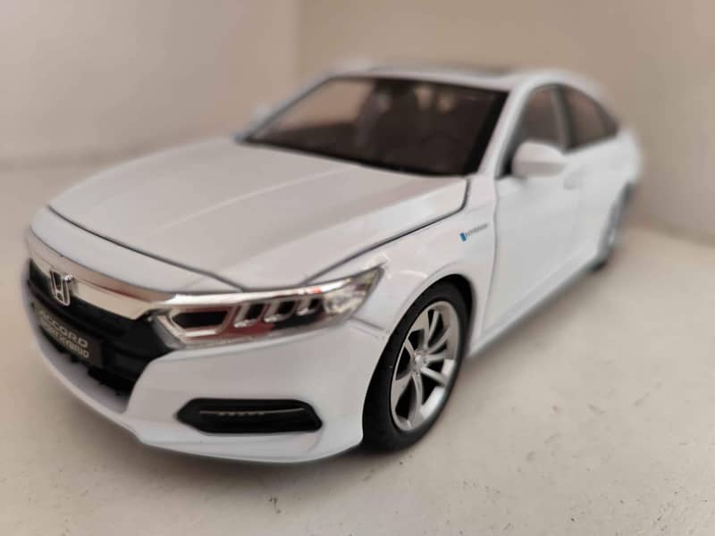 Honda Accord  Hybrid Sport car 1/24 Scale Diecast model car 16