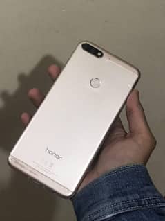 Honor 7c