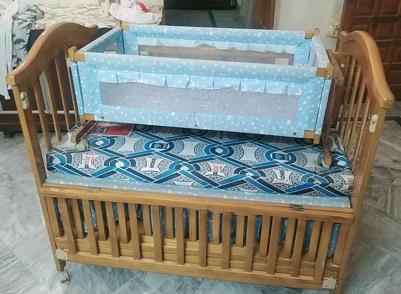 Baby cot 1