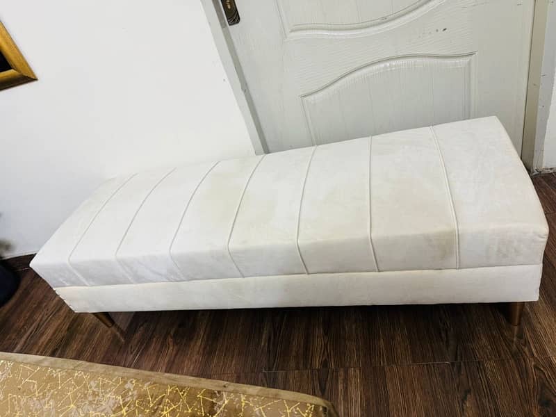 Sofa set in half price 9