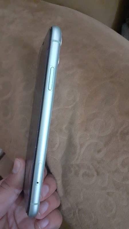 Iphone 11 PTA 10/10 condition 1