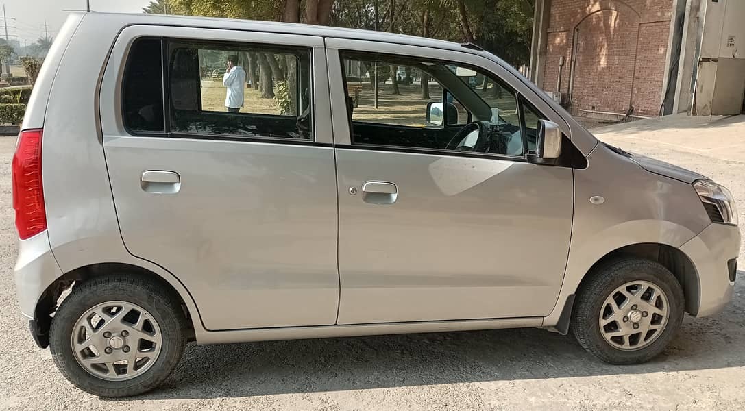 Suzuki Wagon R 2022 VXL 1