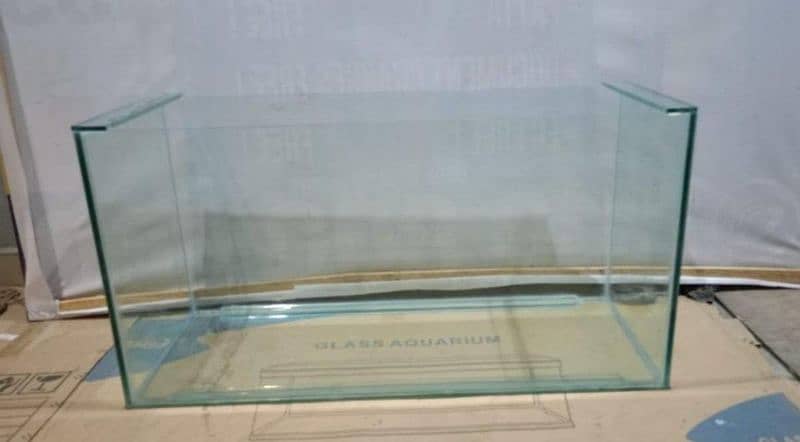 Fish aquarium size 2x1.5x1ft 0