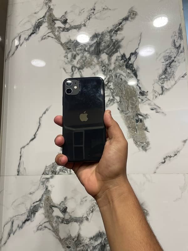 IPHONE 11 /128 GB FACTORY UNLOCKED 0