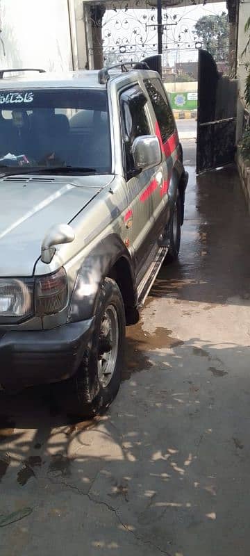 Mitsubishi Pajero 1992 2