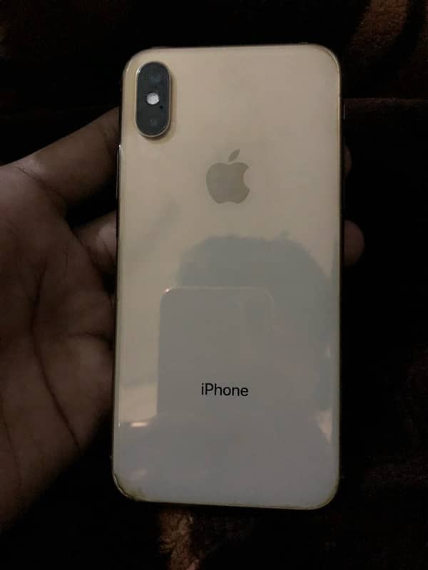 apple iPhone XS gold colour 9