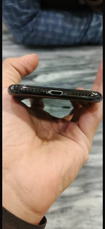 IPhone X 256 GB NoN PTA Factory UnLock 9