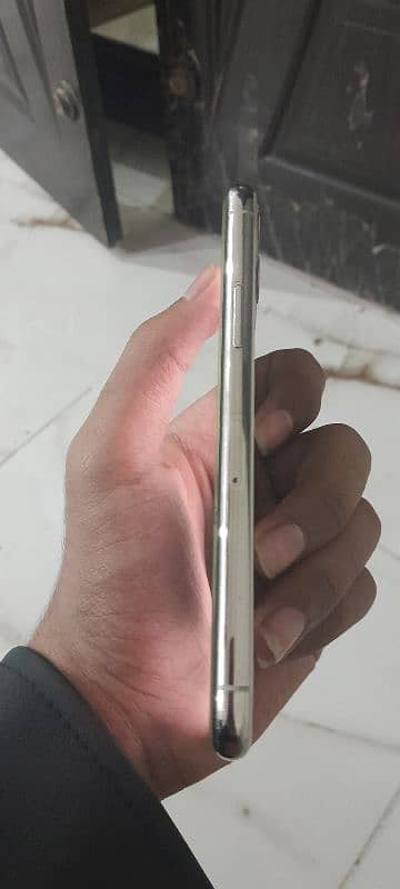 Iphone 11 pro pta approved 3