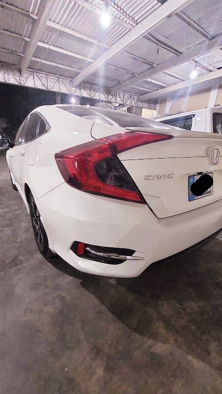 Honda Civic 2018 7