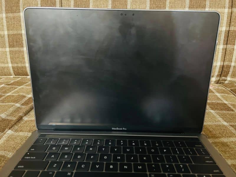 Apple MACBOOK Pro 2017 3