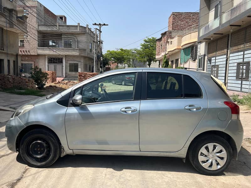 Toyota Vitz 2014 U 1.0 6