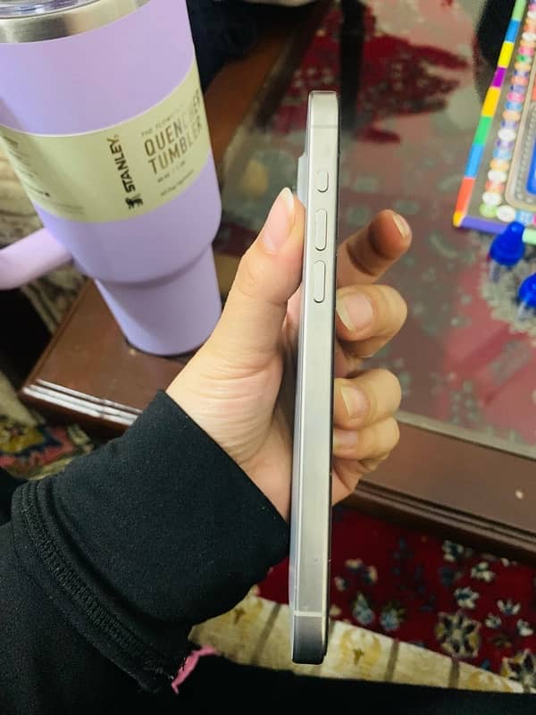 IPhone 15 pro max Non pta 3