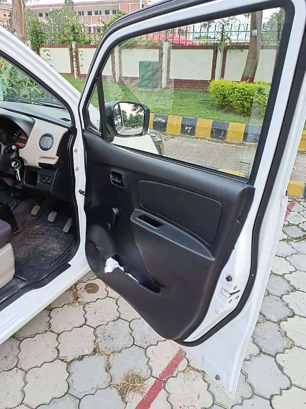 Suzuki Wagon R 2021 VXR for sale at a very reasonable price 7